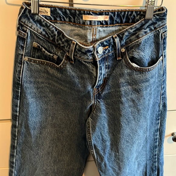 Levi’s EUC Low Loose Denim Jeans - Picture 5 of 10